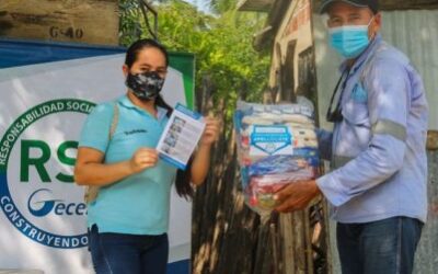 Gecelca entregó más de 4.300 ayudas alimentarias a las familias del corregimiento de Mingueo, La Guajira
